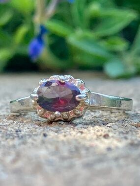 Sterling Silver 925 Purple Ring - Size 7.5